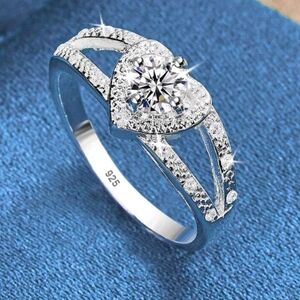925 Sterling Silver Plated Heart Zirconia Ring For Valentine's Day Or Special Da